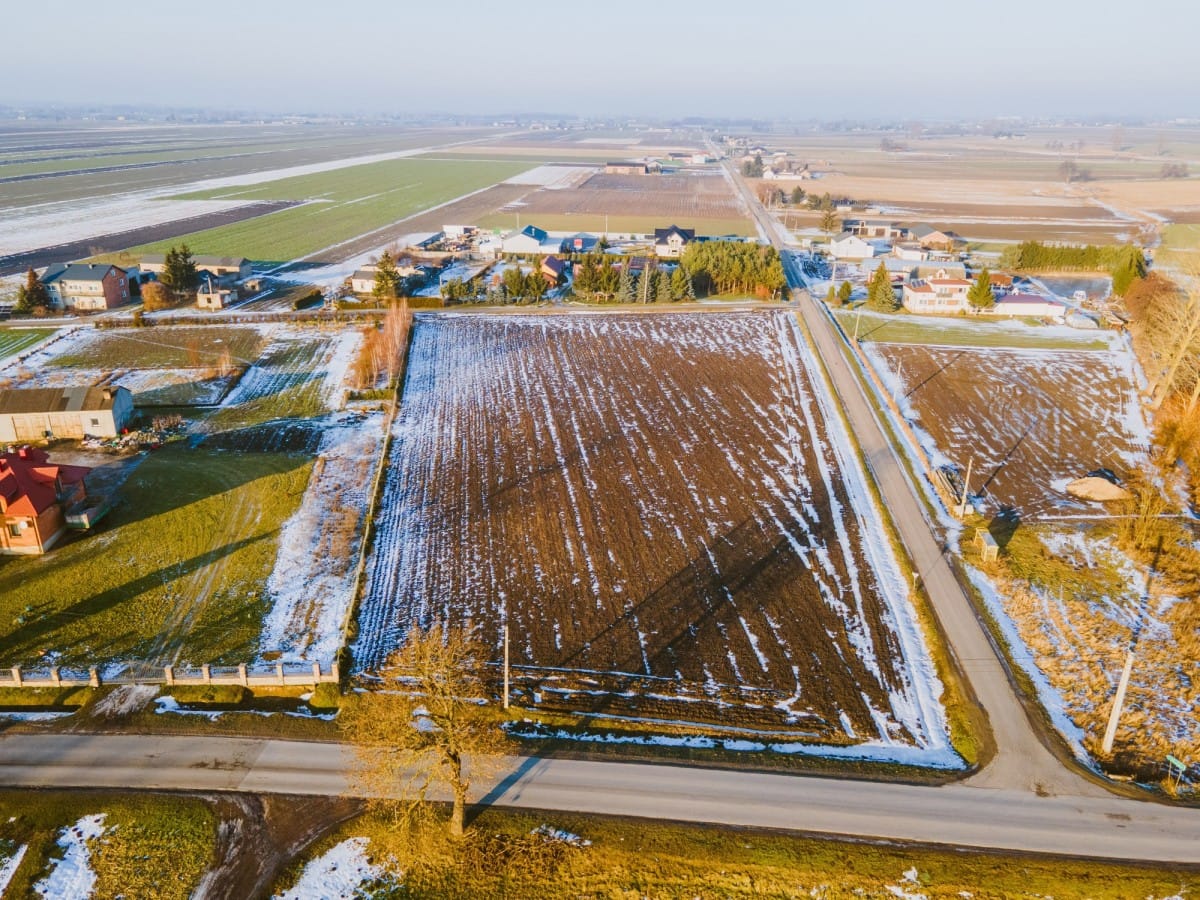 Działka  pokojowe na Sprzedaż
