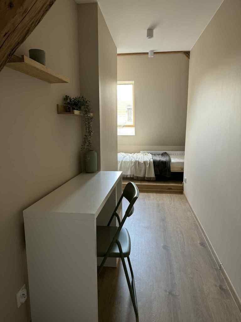 Mieszkanie 7 pokojowe na Sprzedaż