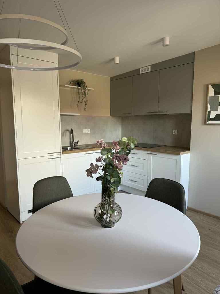 Mieszkanie 7 pokojowe na Sprzedaż