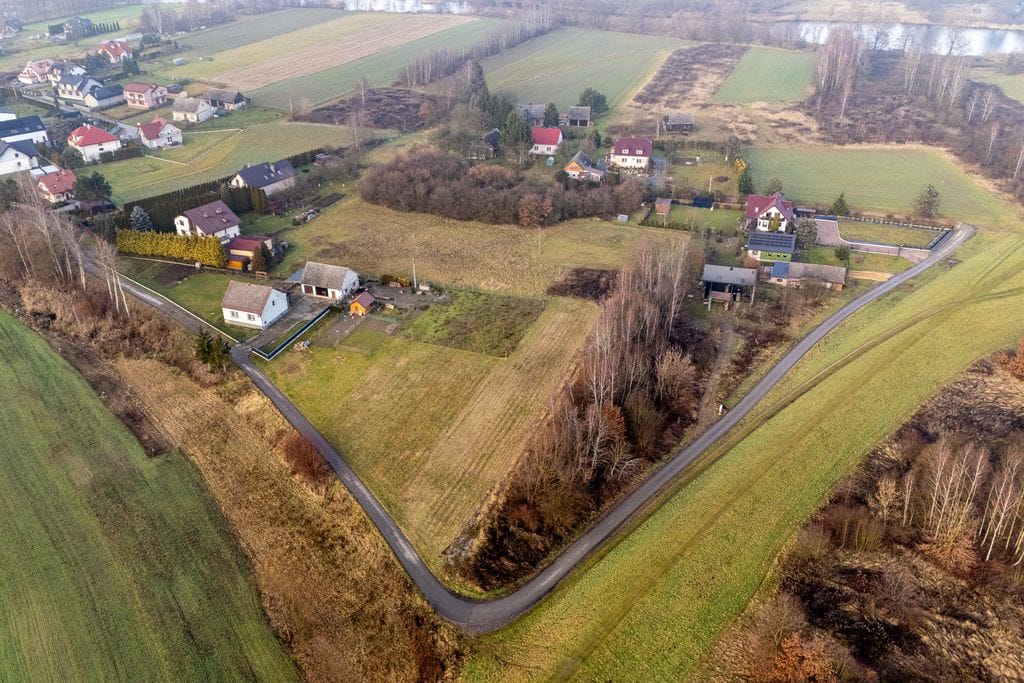 Działka  pokojowe na Sprzedaż