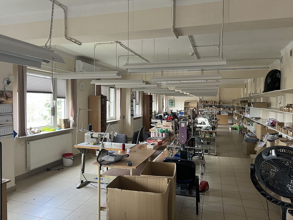 Lokal użytkowy  pokojowe na Sprzedaż