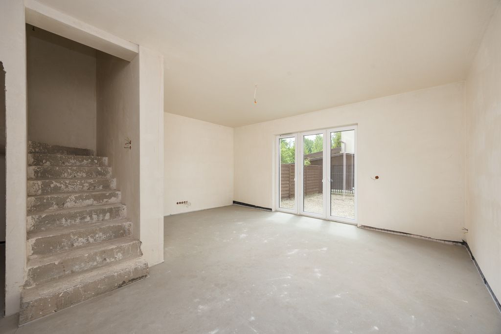 Dom 4 pokojowe na Sprzedaż