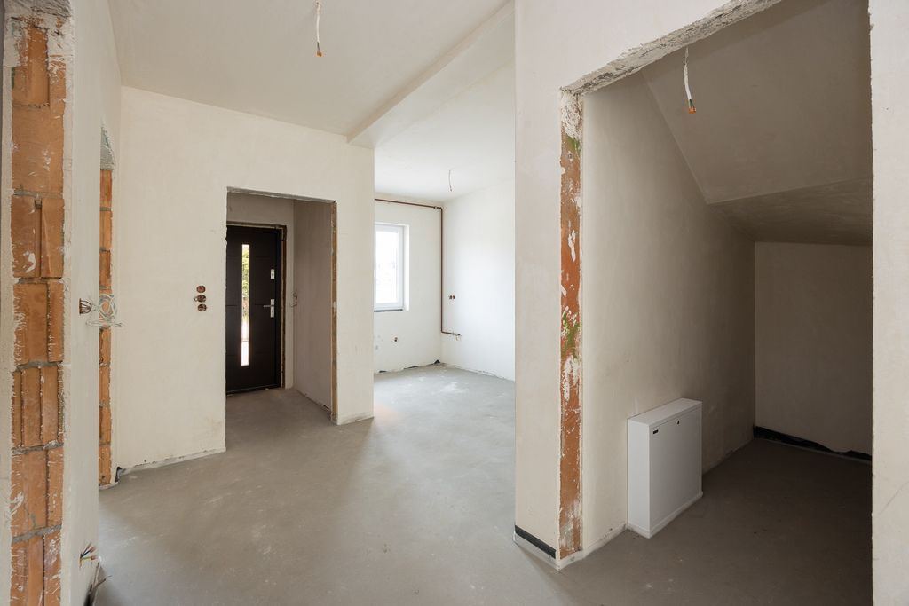 Dom 4 pokojowe na Sprzedaż