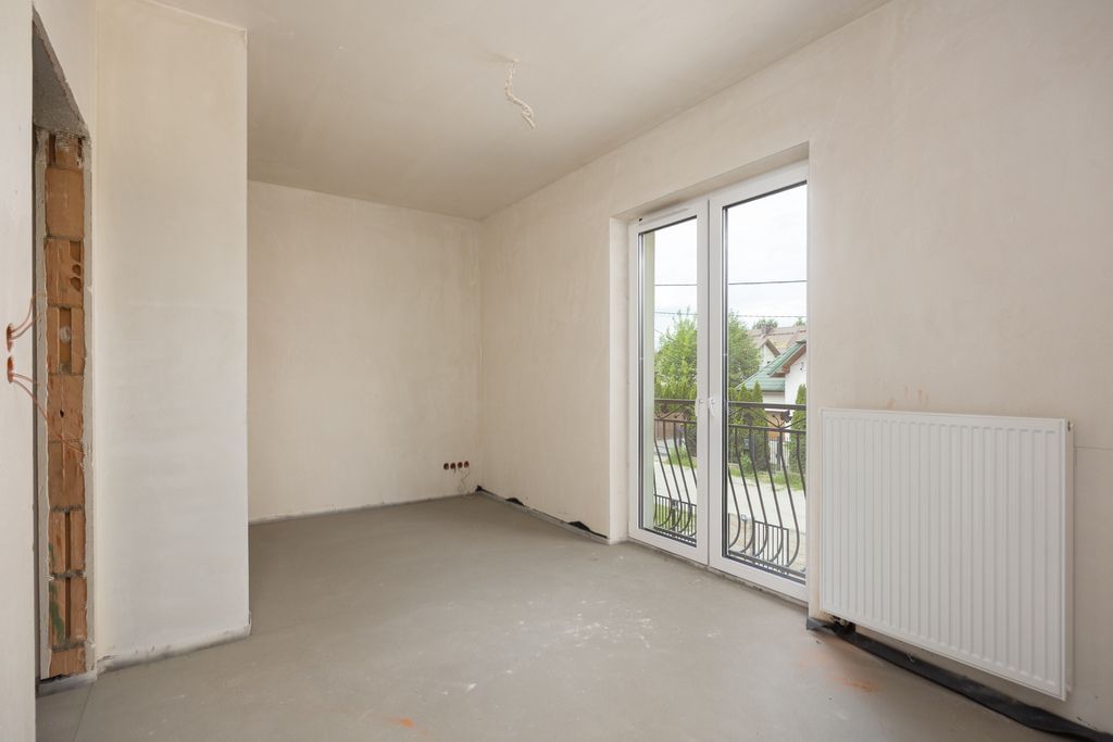 Dom 4 pokojowe na Sprzedaż