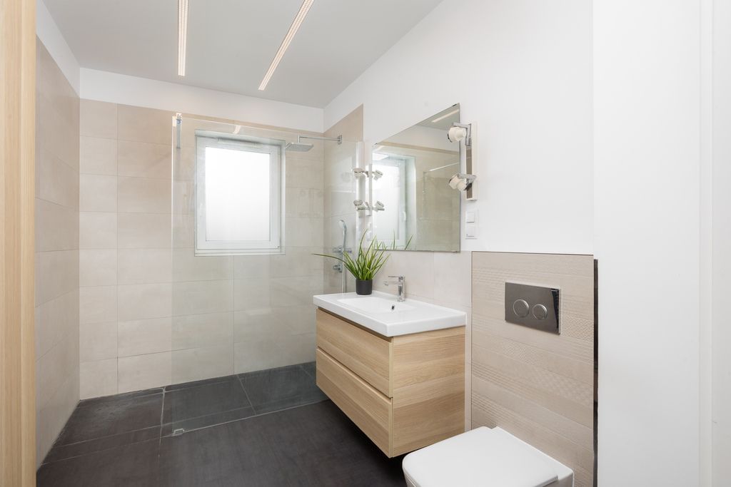 Dom 4 pokojowe na Sprzedaż