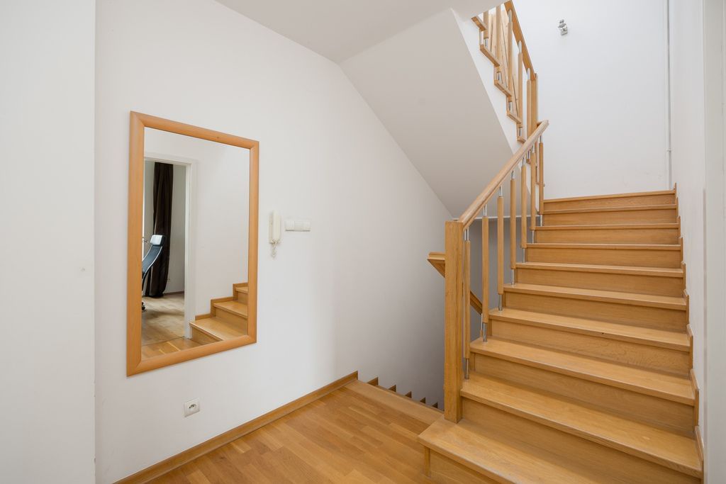 Dom 4 pokojowe na Sprzedaż