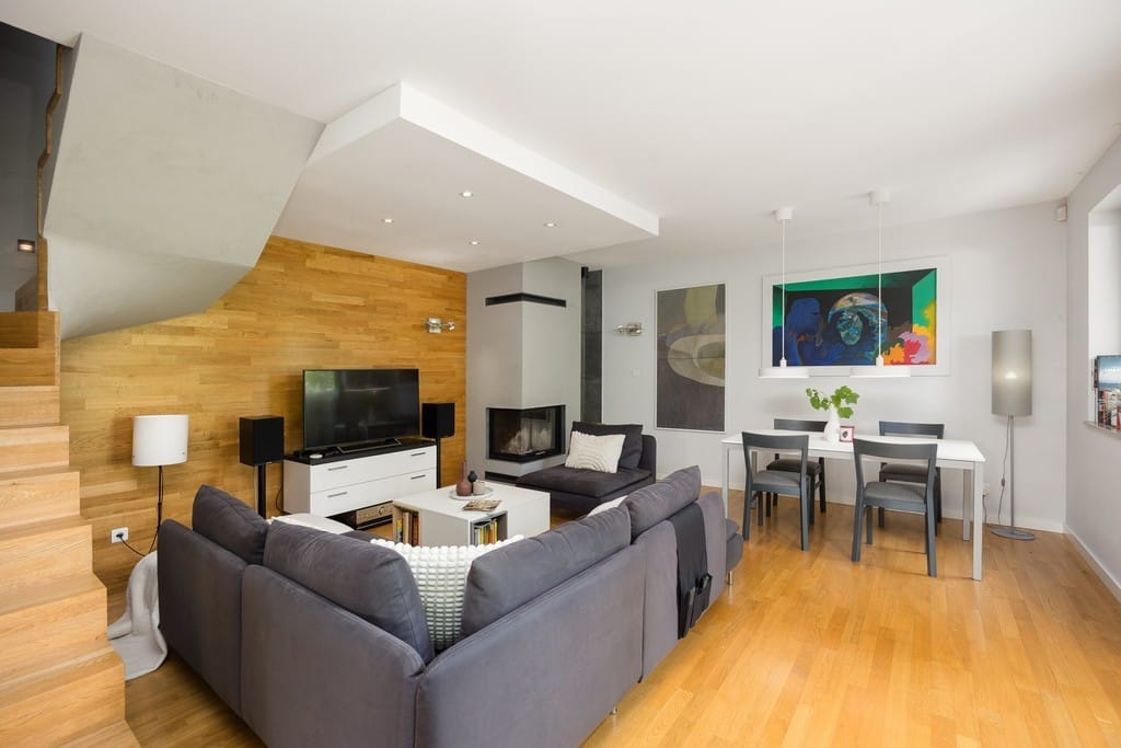 Dom 5 pokojowe na Sprzedaż