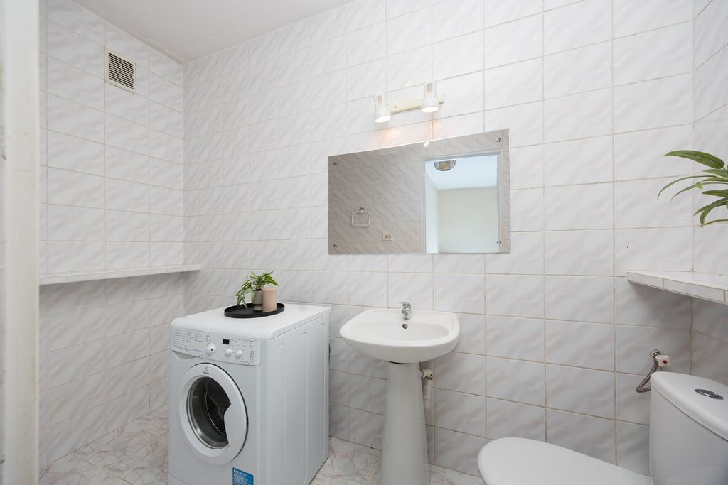 Dom 5 pokojowe na Sprzedaż