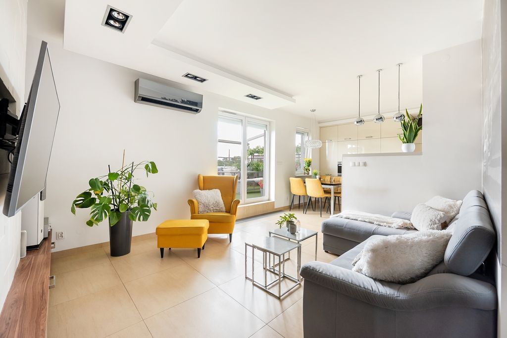 Mieszkanie 4 pokojowe na Sprzedaż