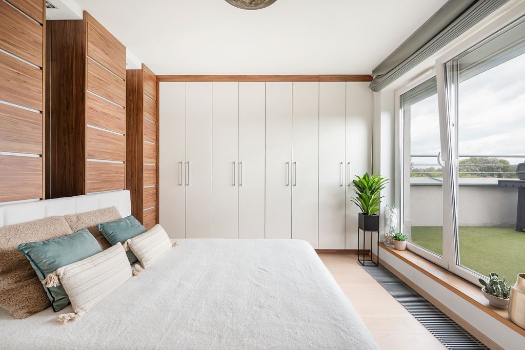 Mieszkanie 4 pokojowe na Sprzedaż