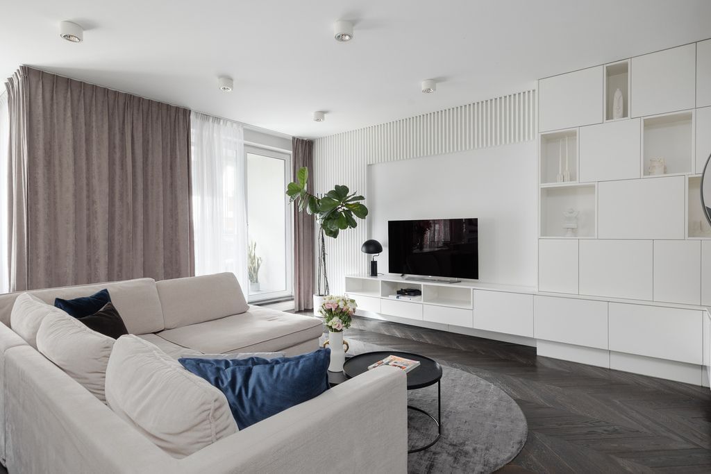 Mieszkanie na Sprzedaż 4 pokoje biuro Tur Nieruchomości Mieszkanie 4 pokojowe na Sprzedaż