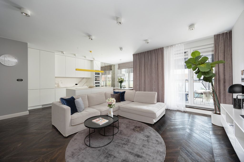 Mieszkanie 4 pokojowe na Sprzedaż