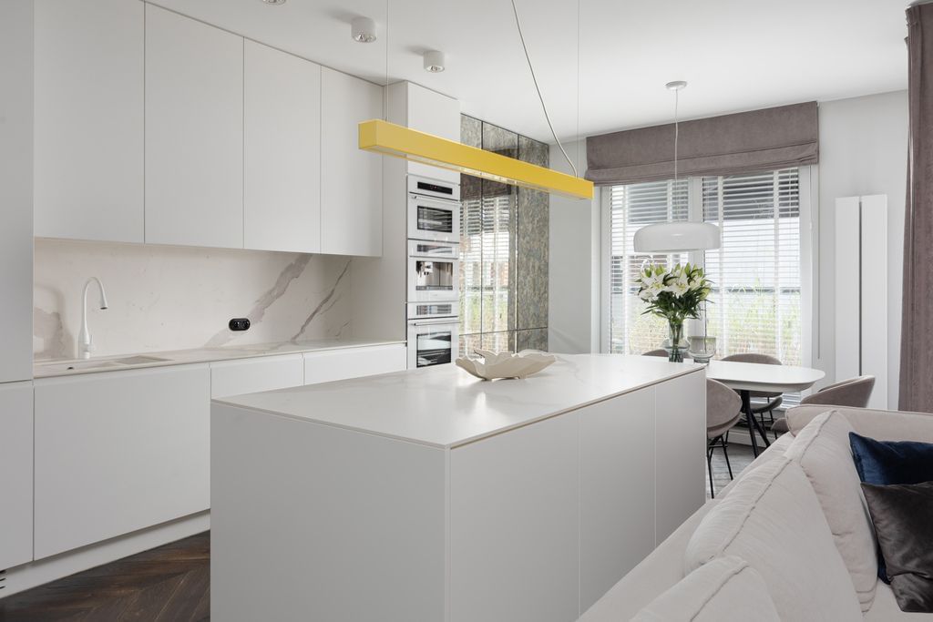 Mieszkanie 4 pokojowe na Sprzedaż