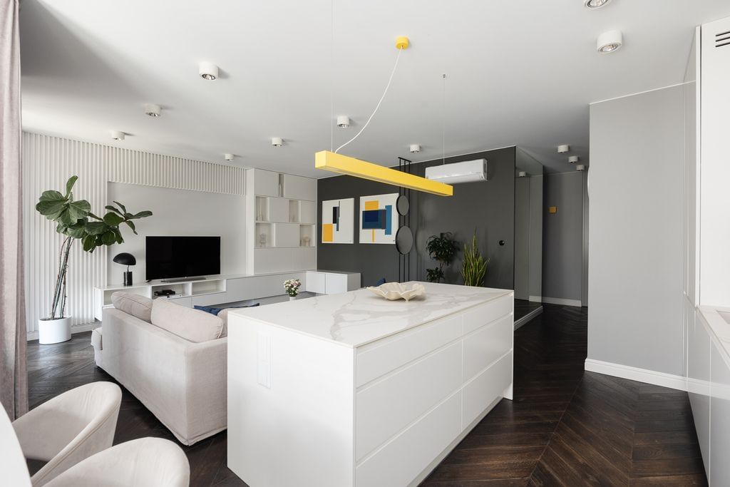 Mieszkanie 4 pokojowe na Sprzedaż