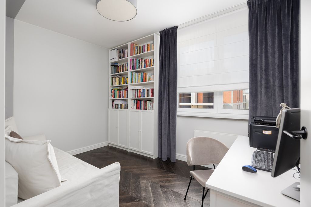 Mieszkanie 4 pokojowe na Sprzedaż