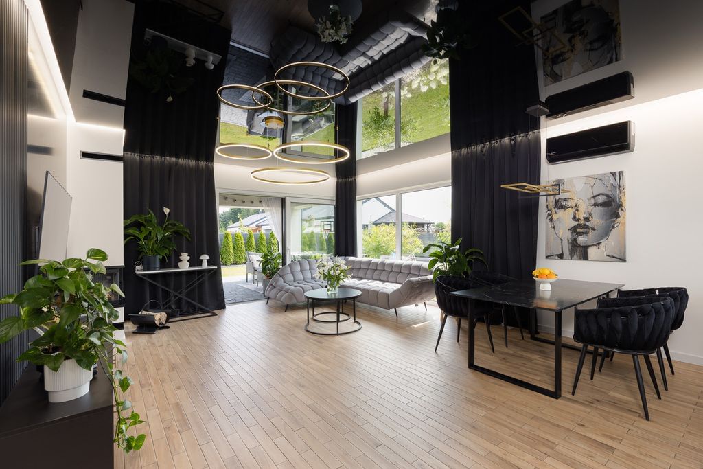 Dom 4 pokojowe na Sprzedaż