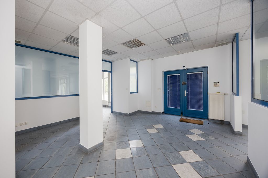 Lokal użytkowy  pokojowe na Sprzedaż