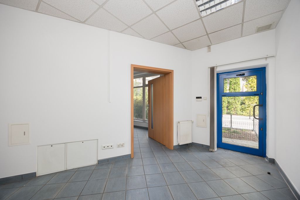 Lokal użytkowy  pokojowe na Sprzedaż