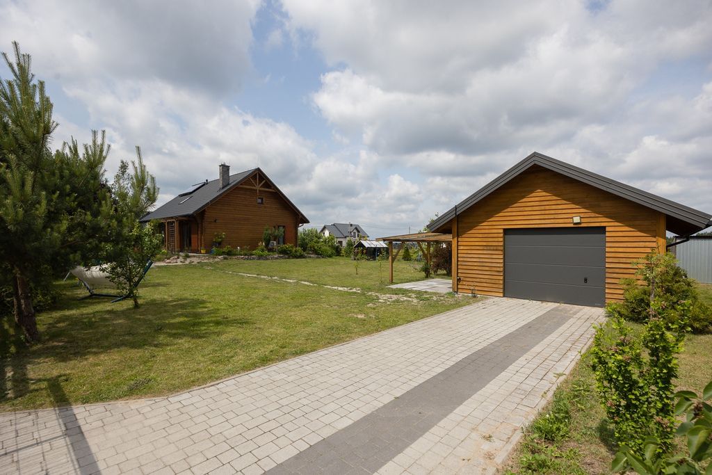 Dom 4 pokojowe na Sprzedaż