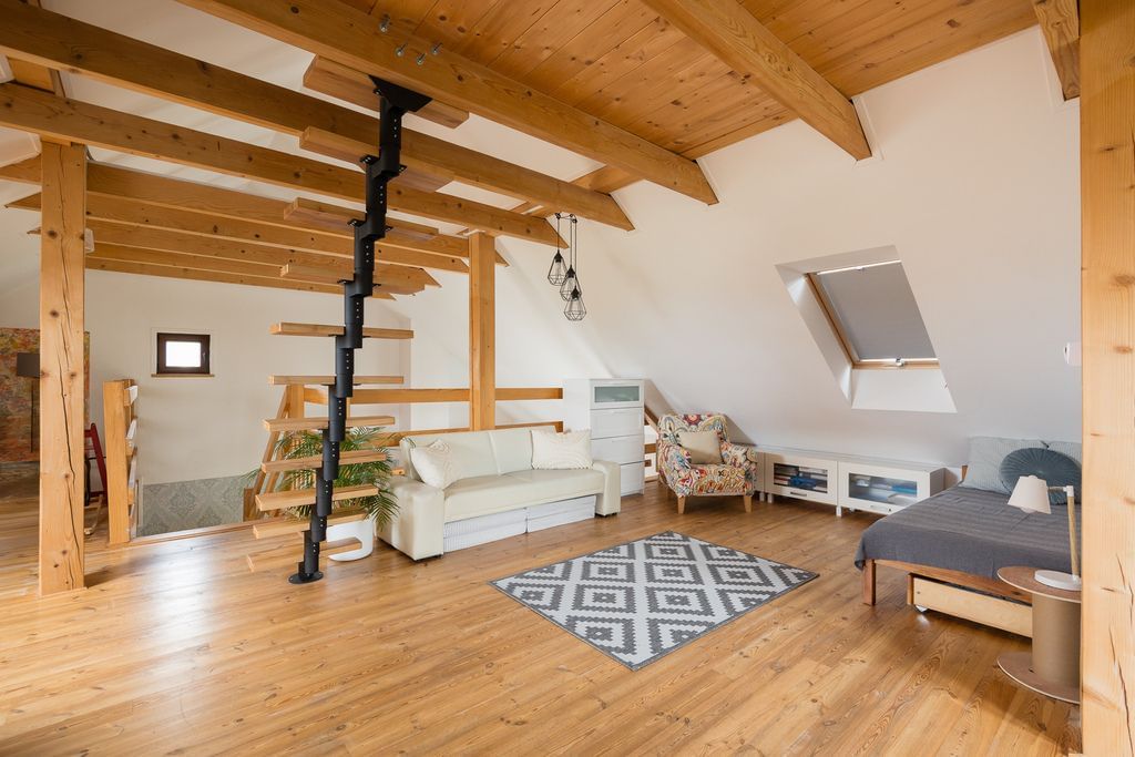 Dom 4 pokojowe na Sprzedaż