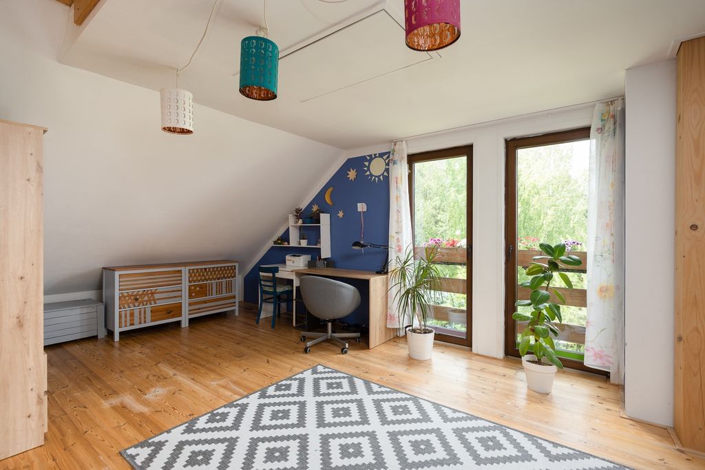 Dom 4 pokojowe na Sprzedaż