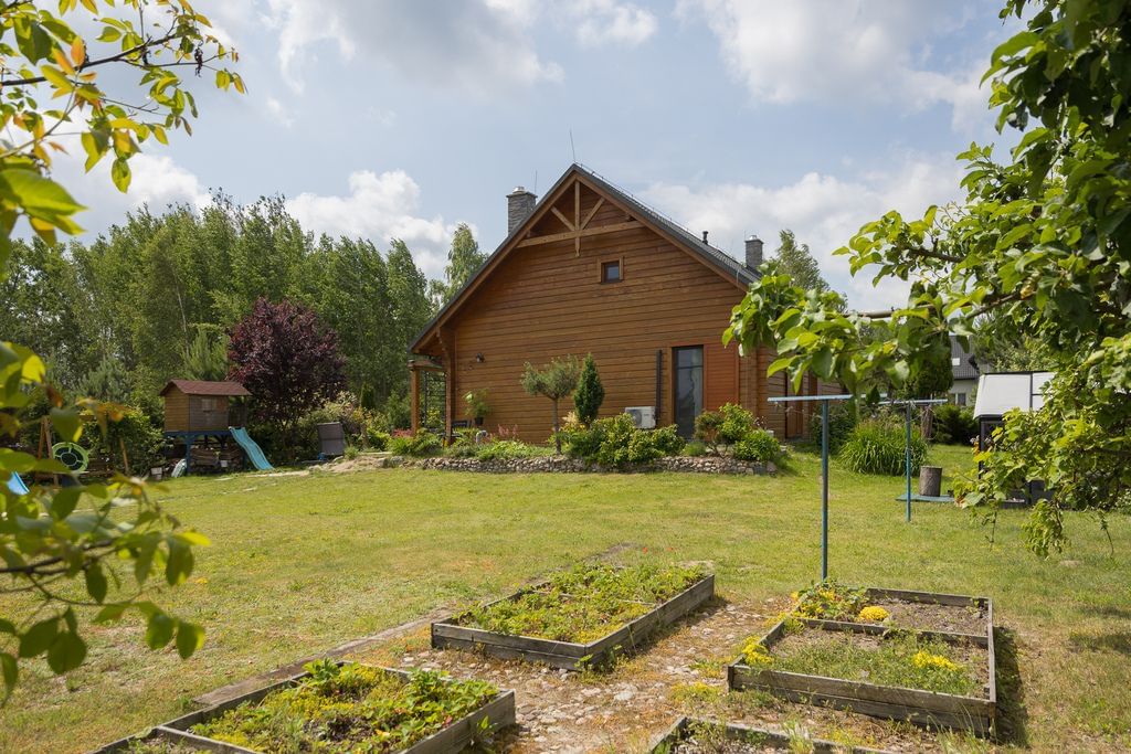 Dom 4 pokojowe na Sprzedaż