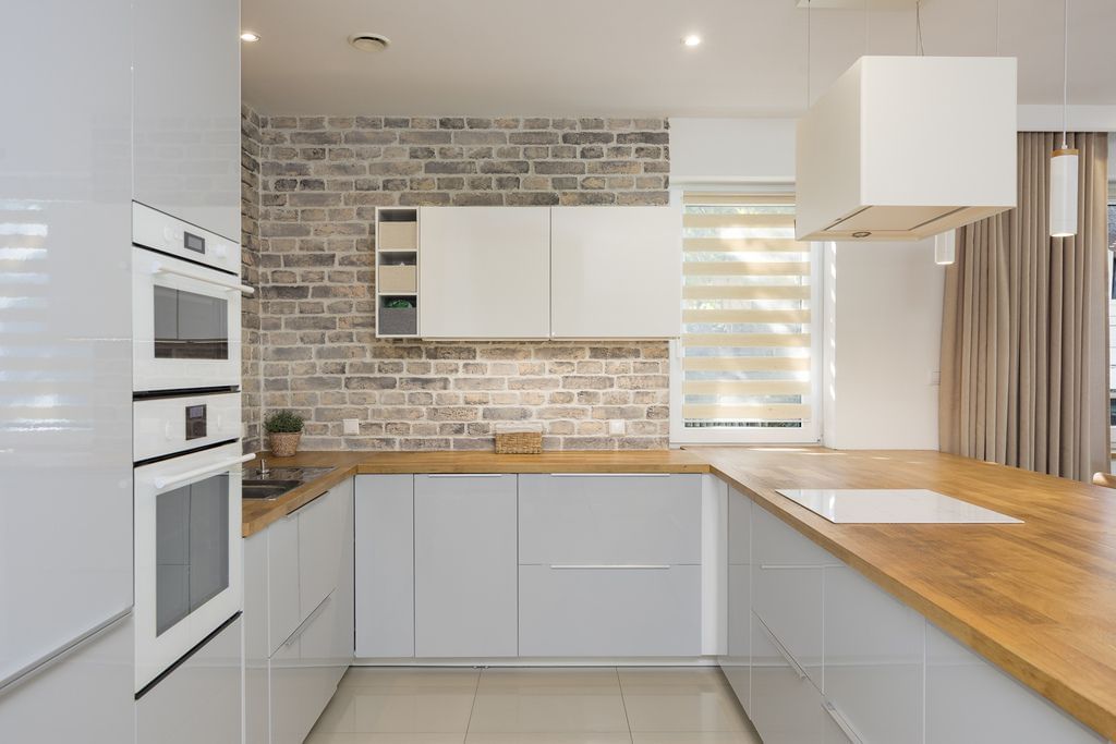 Dom 6 pokojowe na Sprzedaż