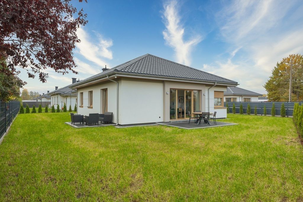 Dom 4 pokojowe na Sprzedaż