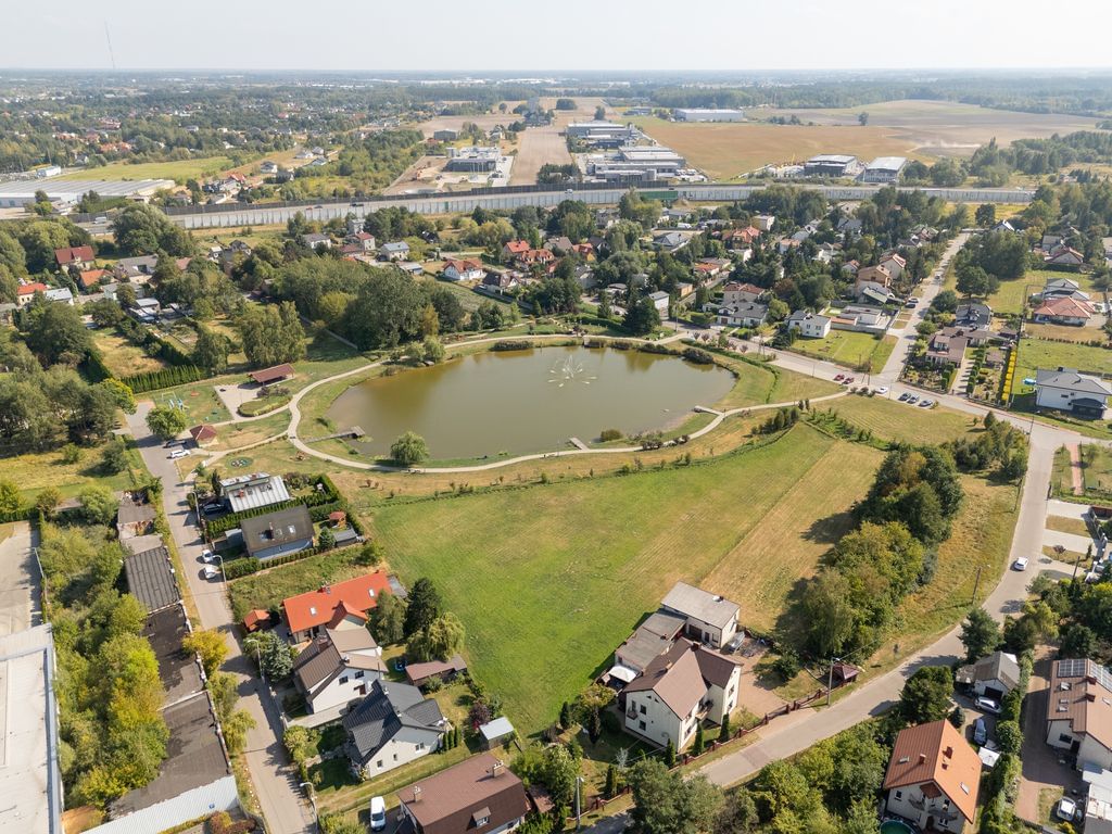 Działka  pokojowe na Sprzedaż