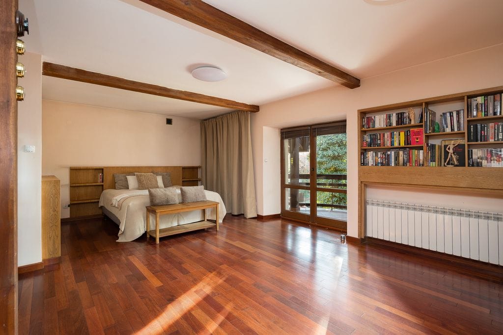 Dom 5 pokojowe na Sprzedaż