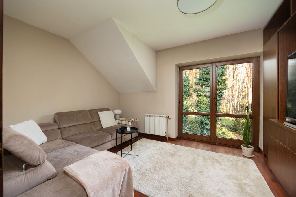 Dom 5 pokojowe na Sprzedaż