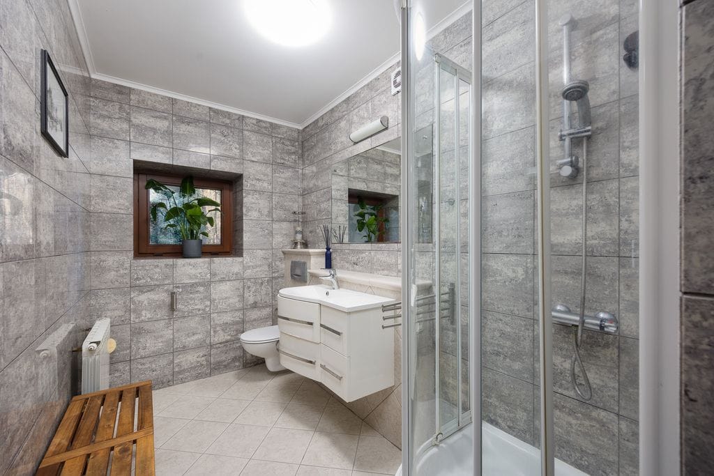 Dom 5 pokojowe na Sprzedaż