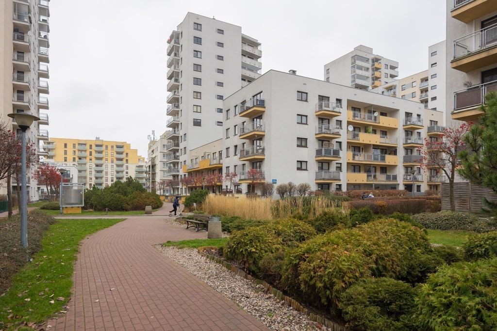 Mieszkanie 3 pokojowe na Sprzedaż