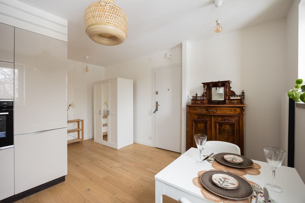 Mieszkanie 2 pokojowe na Sprzedaż