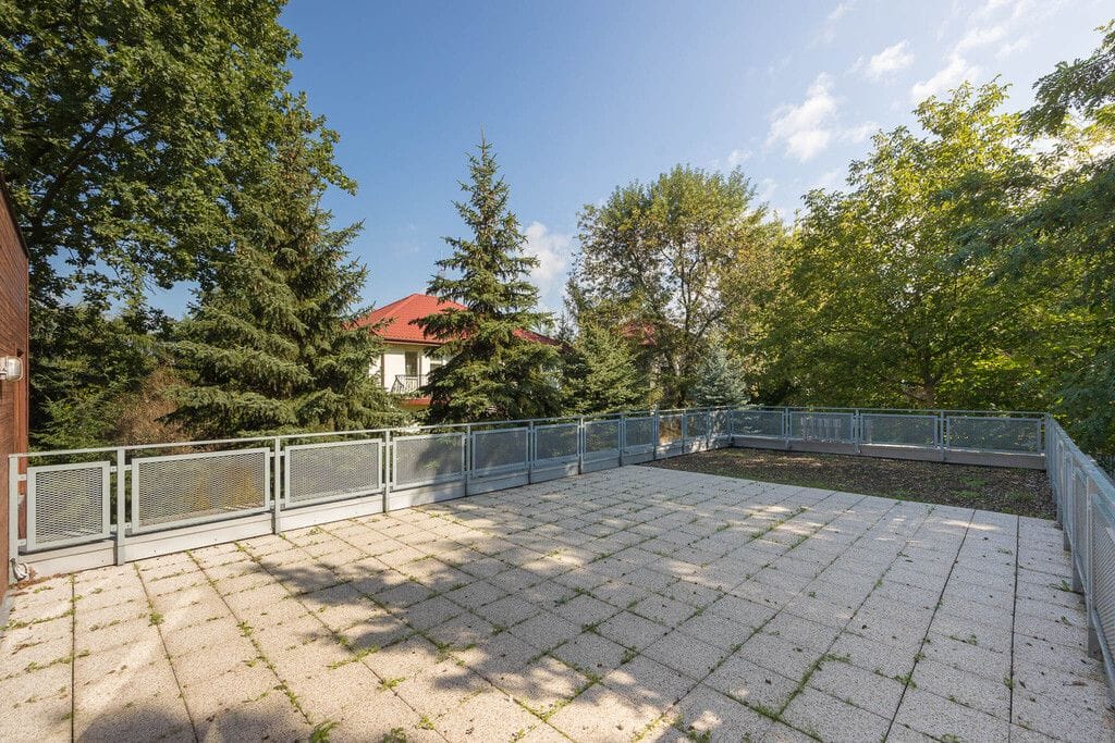 Dom 6 pokojowe na Sprzedaż