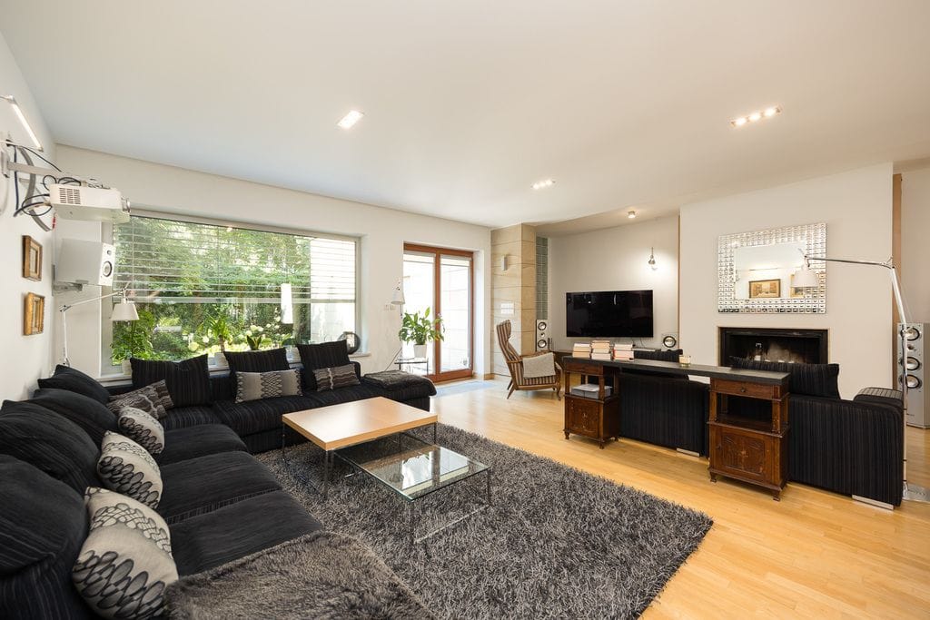 Dom 6 pokojowe na Sprzedaż