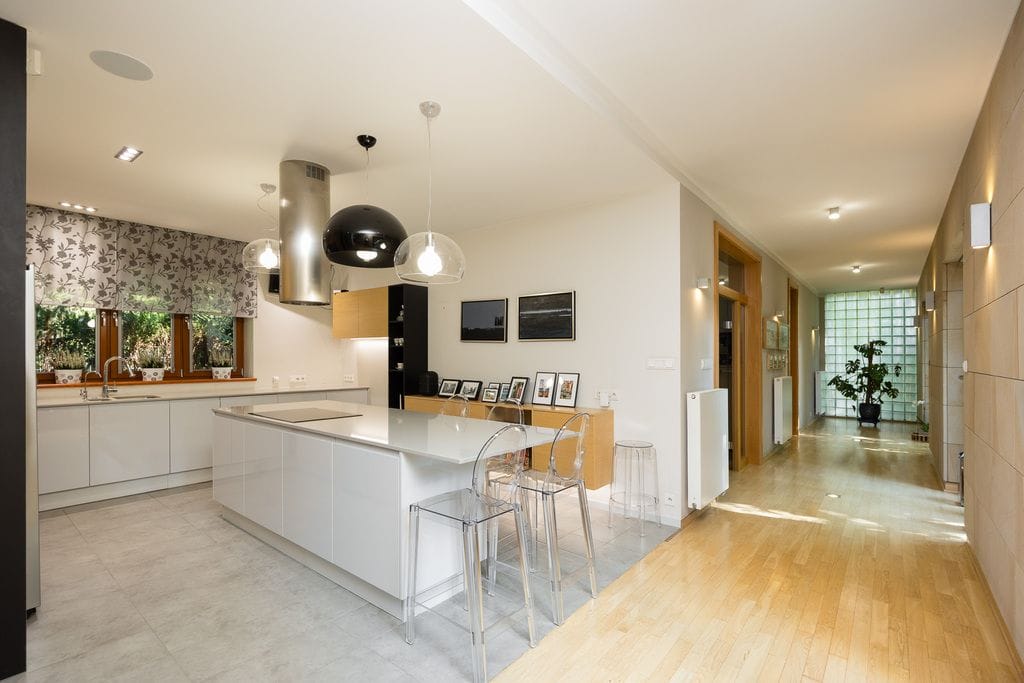 Dom 6 pokojowe na Sprzedaż