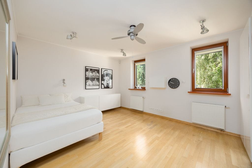 Dom 6 pokojowe na Sprzedaż