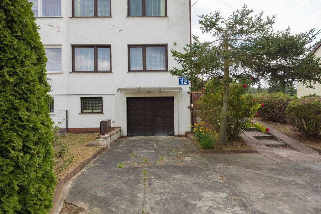 Dom 5 pokojowe na Sprzedaż