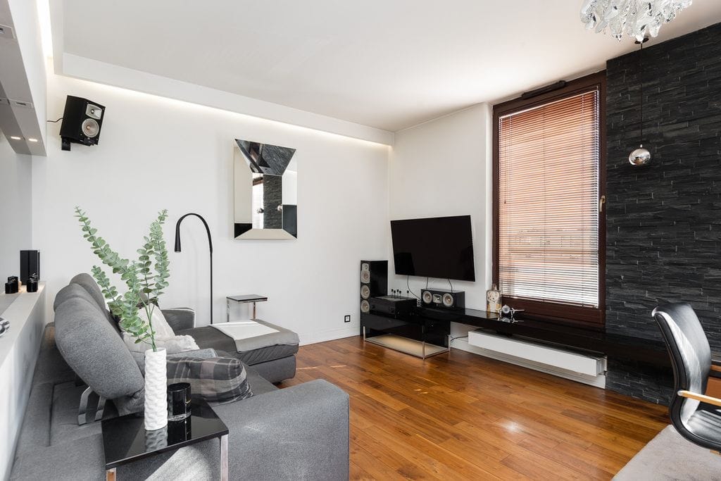 Mieszkanie 3 pokojowe na Sprzedaż