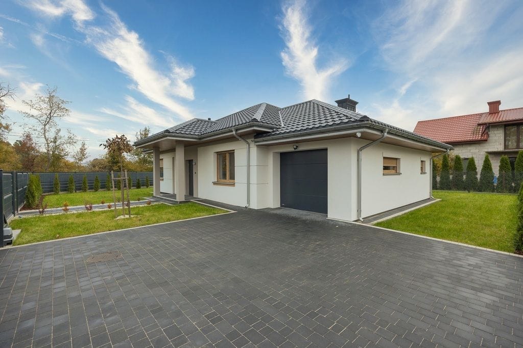 Dom 4 pokojowe na Sprzedaż