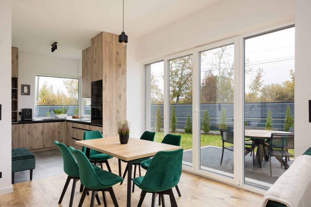 Dom 4 pokojowe na Sprzedaż