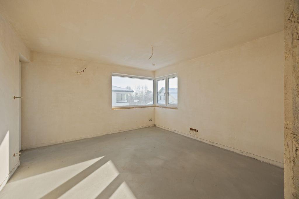 Dom 5 pokojowe na Sprzedaż