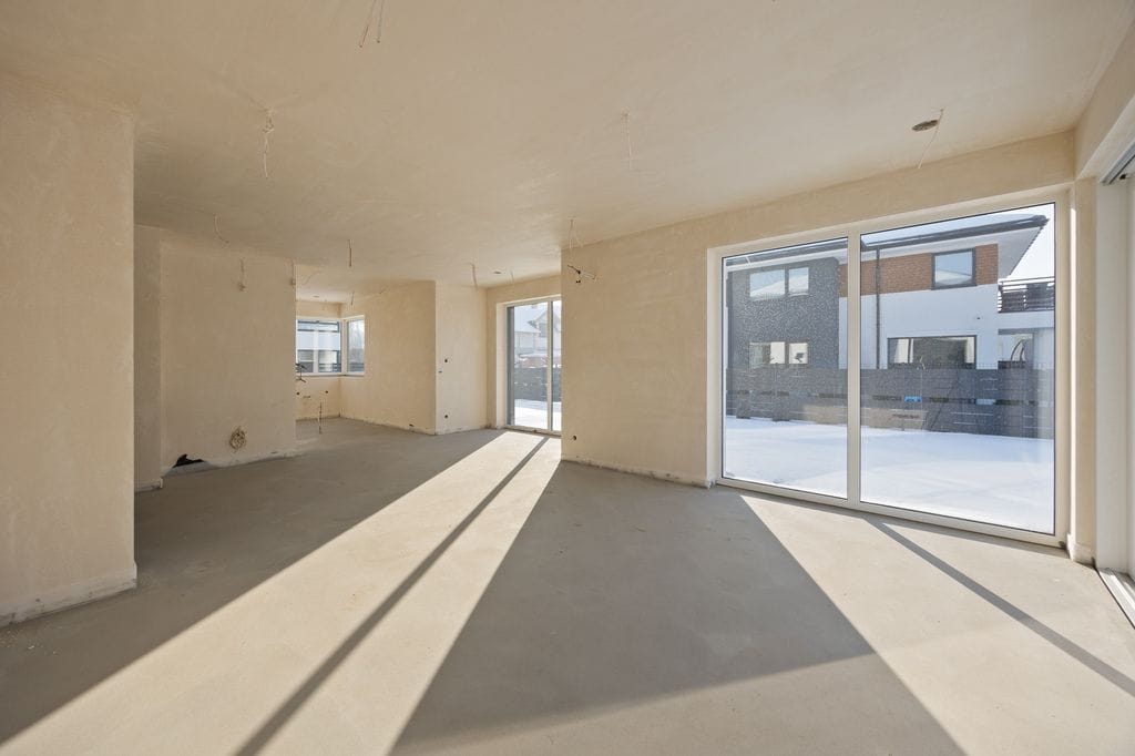 Dom 5 pokojowe na Sprzedaż