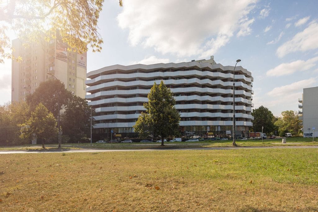 Lokal użytkowy  pokojowe na Sprzedaż