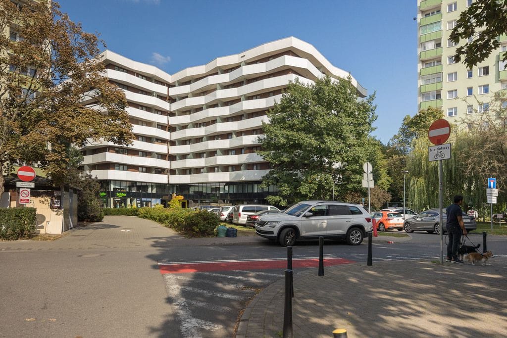 Lokal użytkowy  pokojowe na Sprzedaż