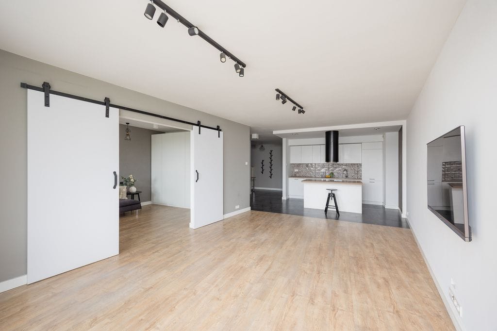 Lokal użytkowy  pokojowe na Sprzedaż