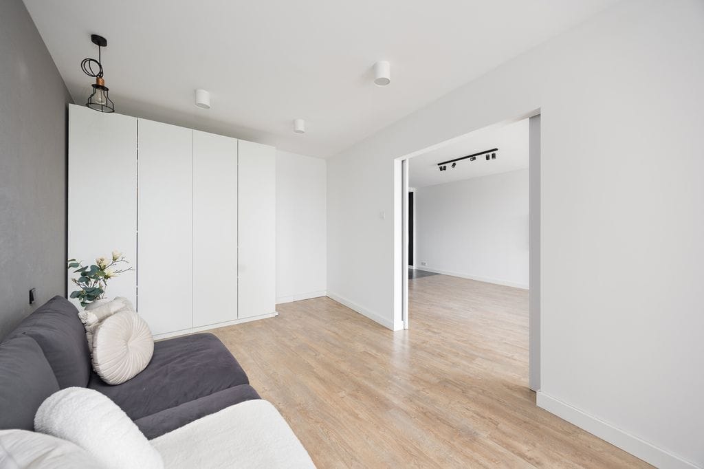 Lokal użytkowy  pokojowe na Sprzedaż