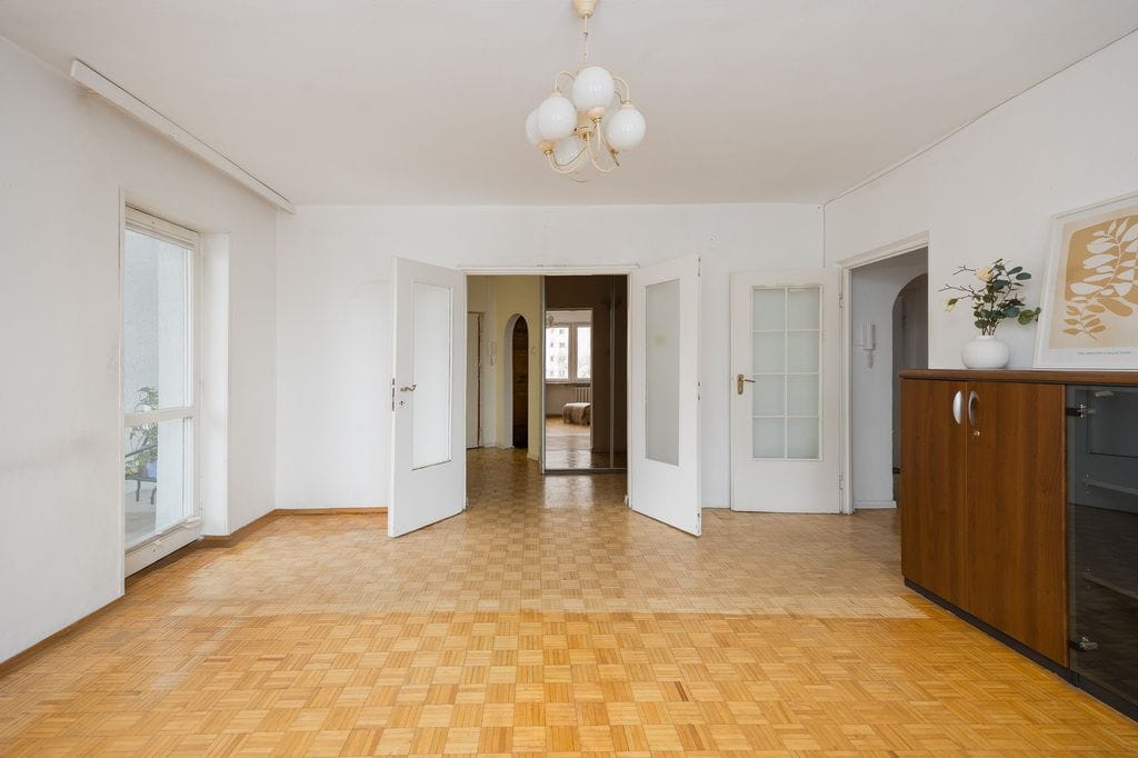 Mieszkanie 4 pokojowe na Sprzedaż