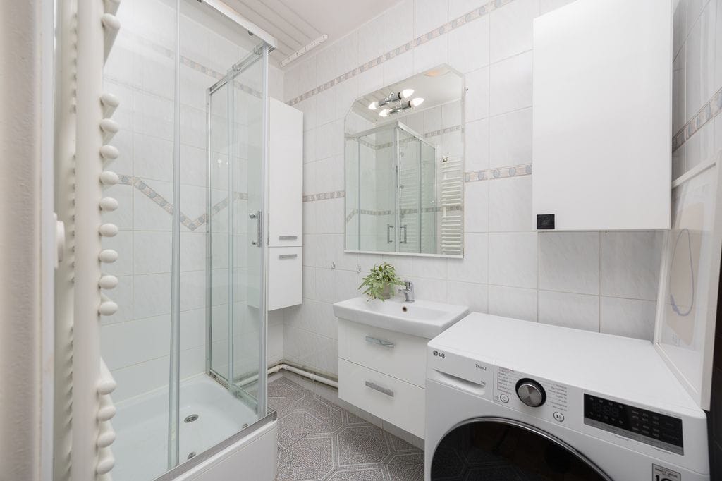 Mieszkanie 4 pokojowe na Sprzedaż